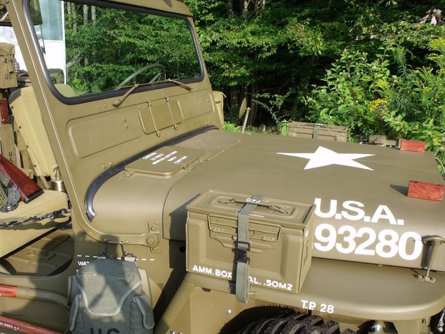 Детали экстерьера Willys M38A1 Jeep 1952 года  (фото 2 из 15)